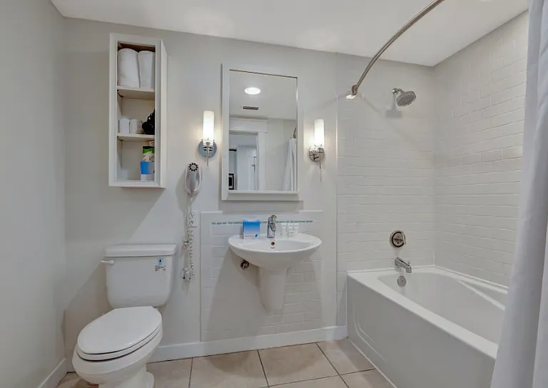 Full bath