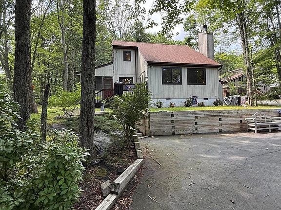 2nd image of 140 Hillside Dr
