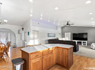 14124 W Millers Reach Rd, Wasilla, AK 99623