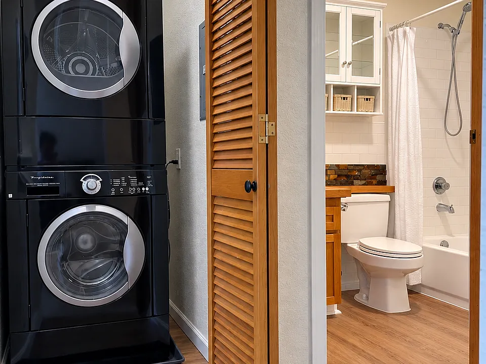 Laundry & Bathroom