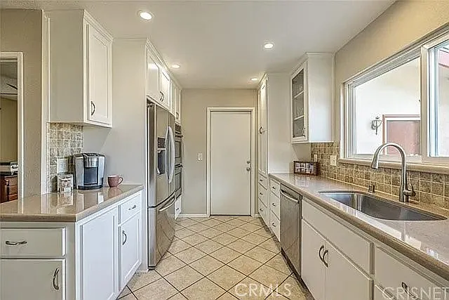 43922 Fenner Ave — Photo 10