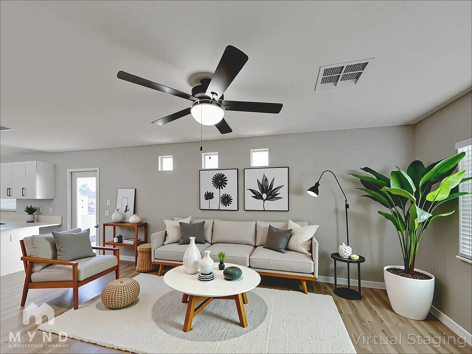 4 bed, 2.5 bath, 1343 sqft, $1,865 — Photo 2