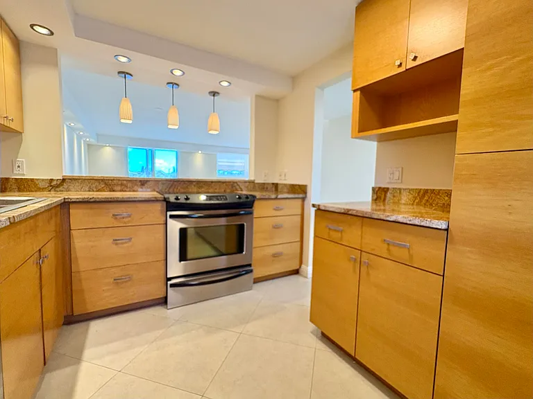 5700 NW 2nd Ave #203 — Photo 9