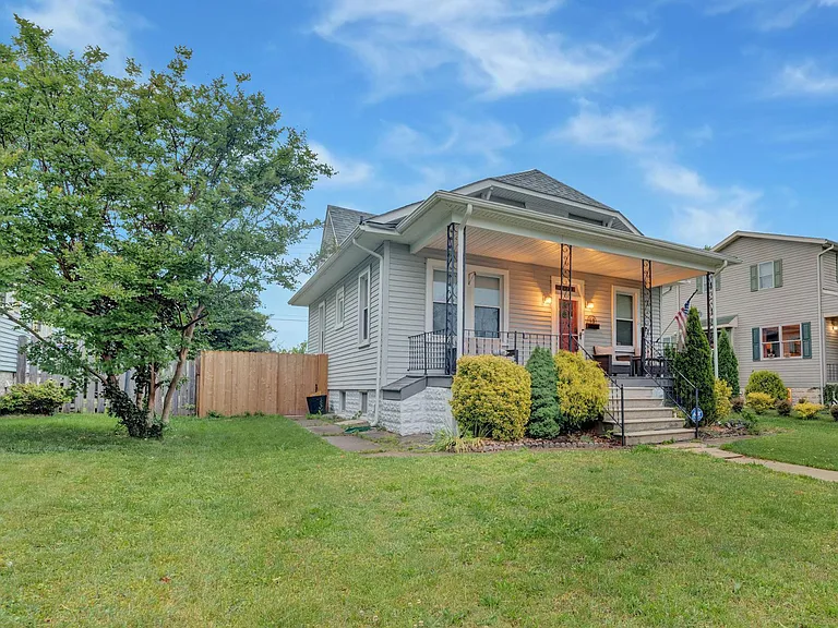 3704 Coolidge Ave — Photo 2