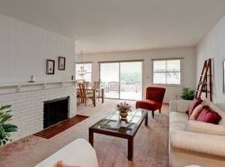 19501 Haynes St, Reseda, CA 91335