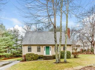 57 Edgewater Rd, Narragansett, RI 02882