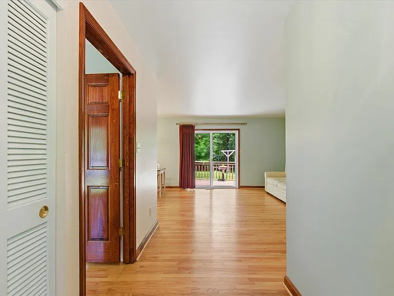 45320 Barefoot Dr — Photo 3