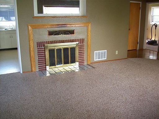5th image of 1125 N Washington Ave