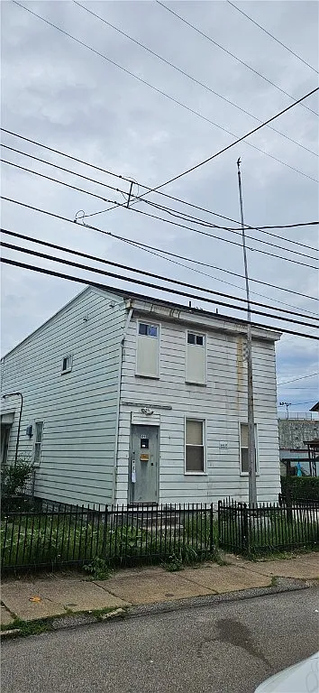 89 Cherry St photo 1