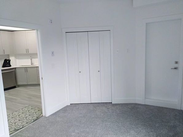 1 bedroom rental in Surrey — photo 7