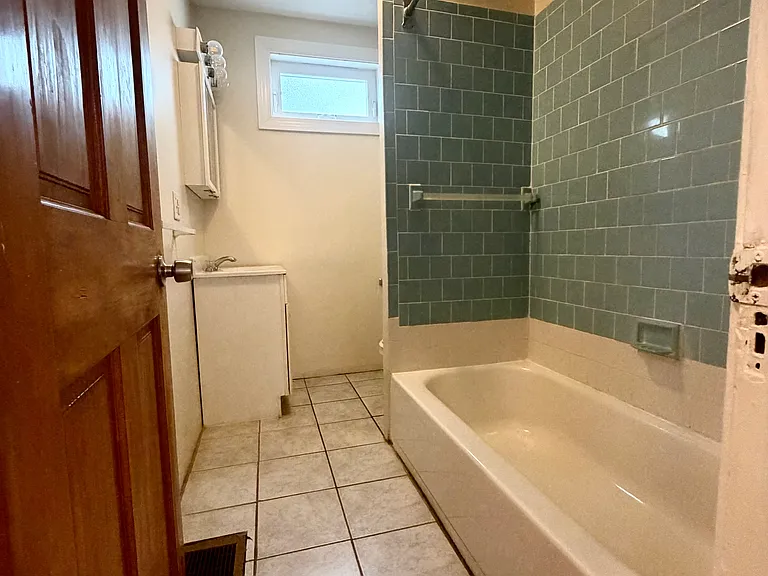 9 Corwin St #9 — Photo 9