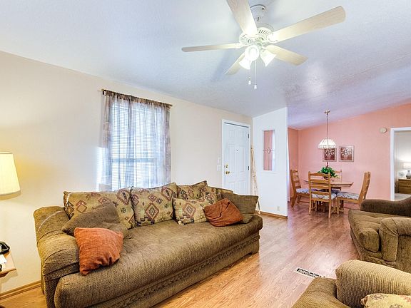 5th image of 3813 N Iowa Ave