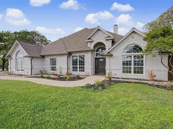 1029 Oakridge Ct, Burleson, TX 76028