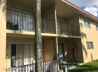1255 W Okeechobee Rd APT 28, Hialeah, FL 33010