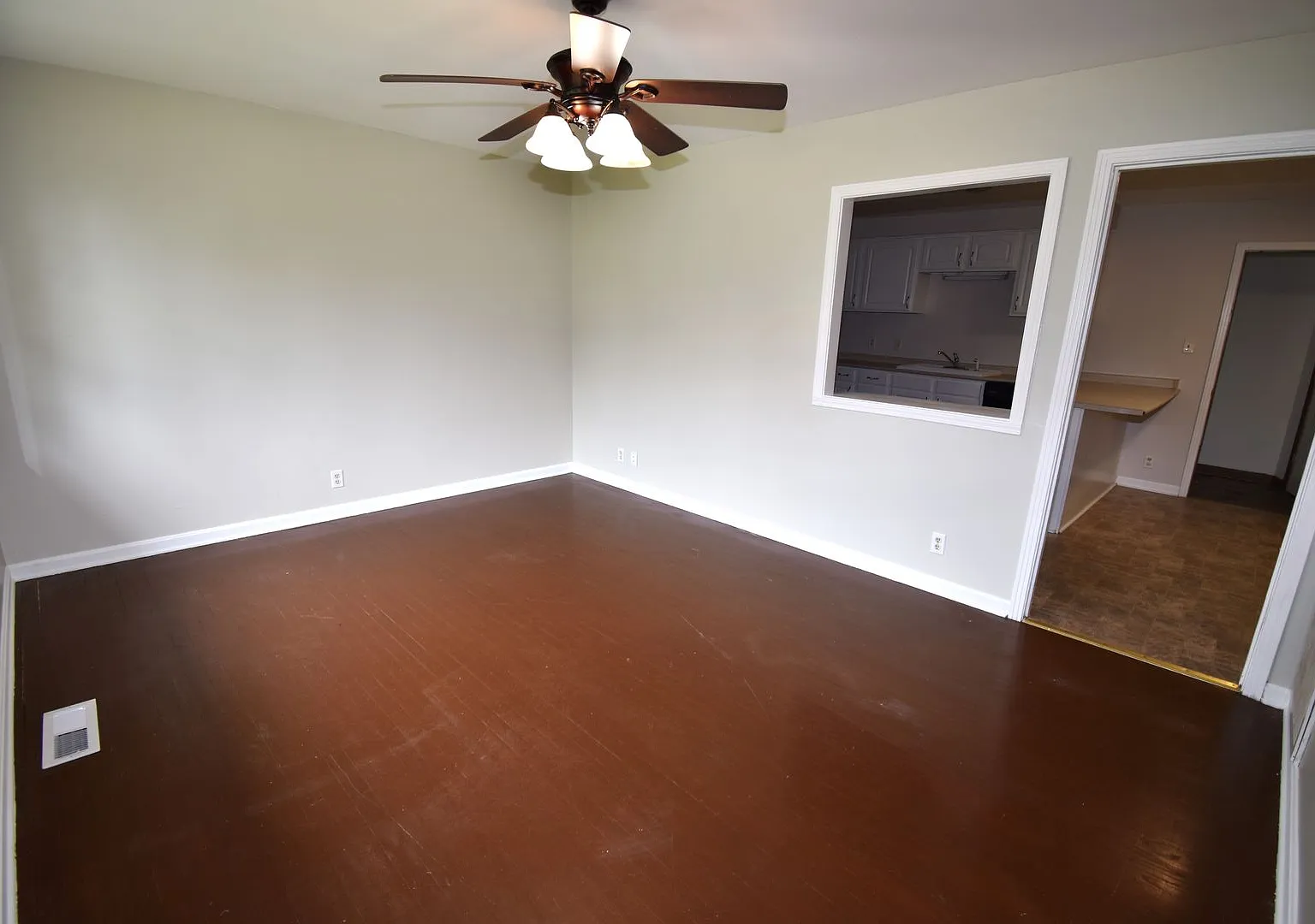 3 Bedroom Home For Rent in Sango Area! — Photo 3