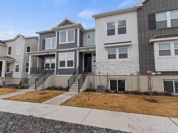 3rd image of 2075 N 4100th Dr W #473