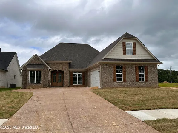 3636 Hatton Dr, Nesbit, MS 38651