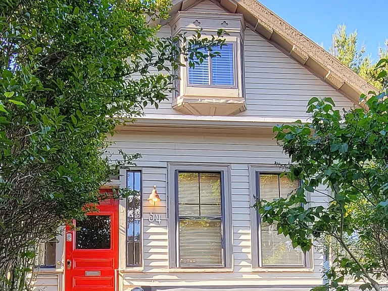 54 Dudley St #2 — Photo 9