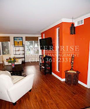 5th image of 310 N Jackson St APT 307