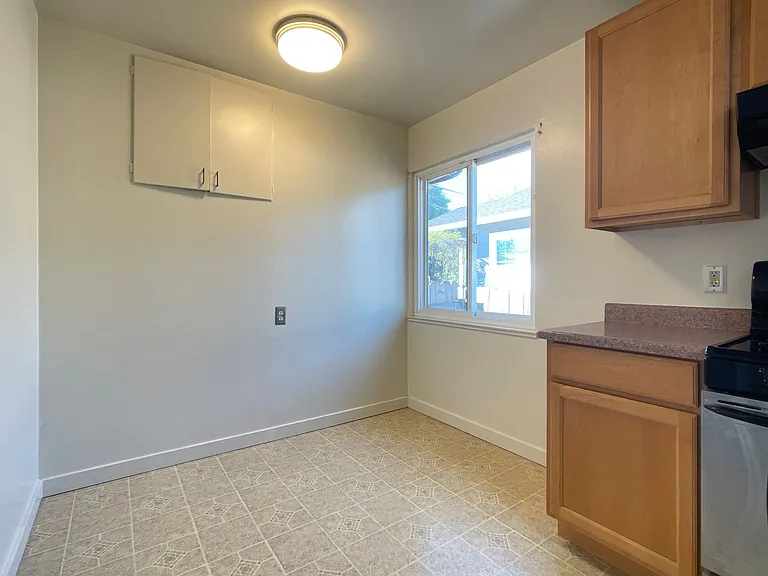 442 Madison Ave — Photo 8