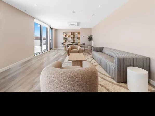 71-74 Parsons Boulevard image 11 of 11