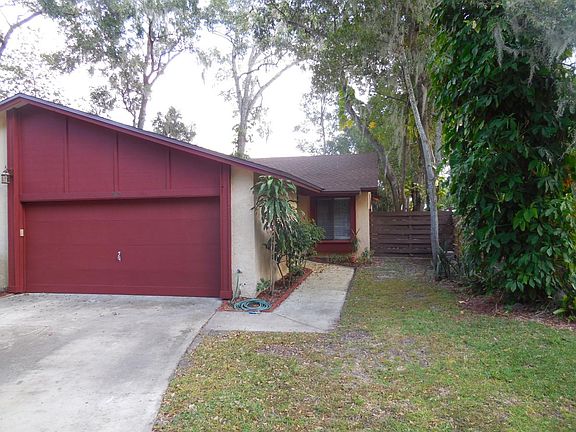 2nd image of 740 Robinhood Dr
