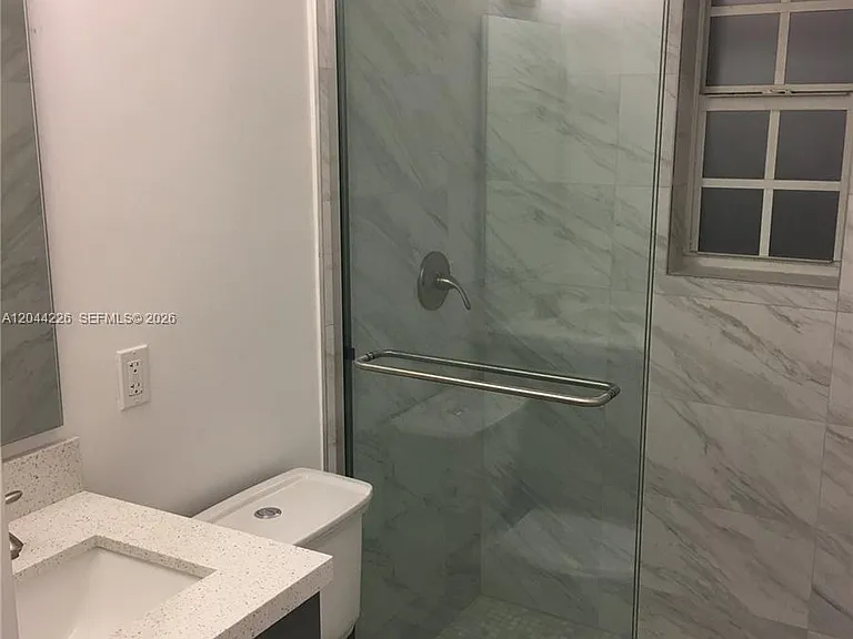 19 Sidonia Ave #7 — Photo 4