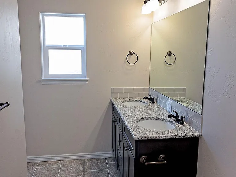 805 Shadowleaf Ave — Photo 11