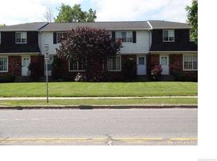 1789 Como Park Blvd, Lancaster, NY 14086