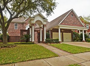 2726 Saint Annes Dr, Sugar Land, TX 77479