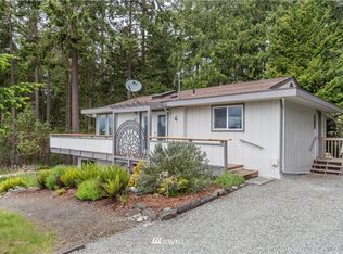 41 Quinault Loop, Port Townsend, WA 98368