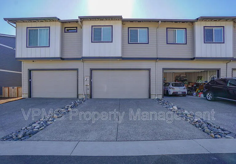 18402 NE 46th Pl — Photo 26