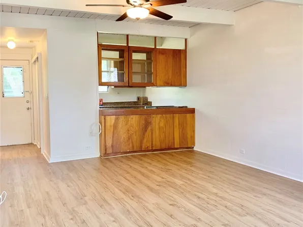 4134 Keanu St #70, Honolulu, HI 96816