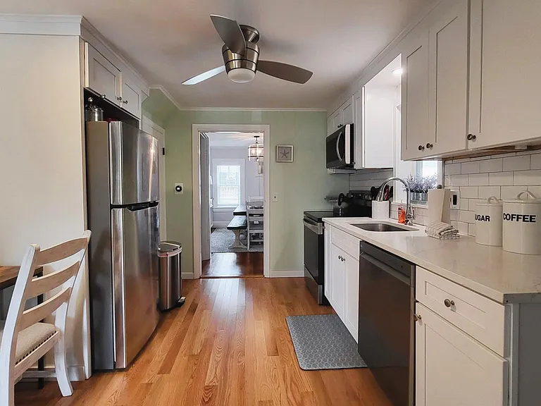 280 Main St — Photo 7