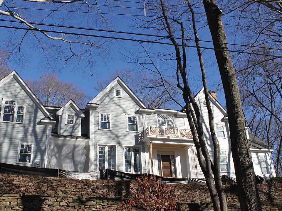 Gorgeous! New construction. 