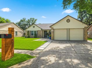 20111 Rustlewood Dr, Humble, TX 77338