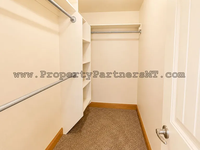918 Flanders Creek Ave — Photo 7