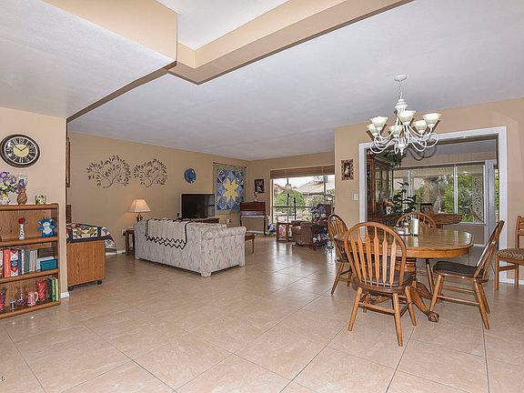 5th image of 10341 W Cinnebar Ave