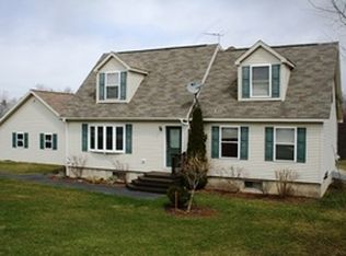 12 School St, Belfast, ME 04915