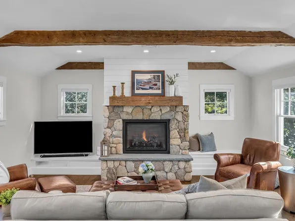 41 Winthrop St #41, Concord, MA 01742