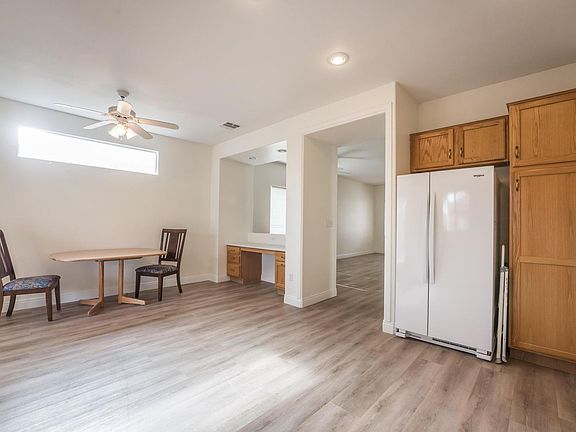 4th image of 527 Cypress Links Ave