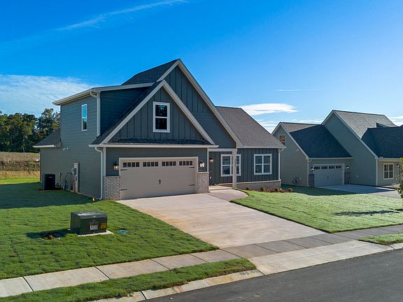5th image of 2641 Willow Run Trl NW