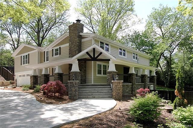 1st image of 415 Emmerson Ave