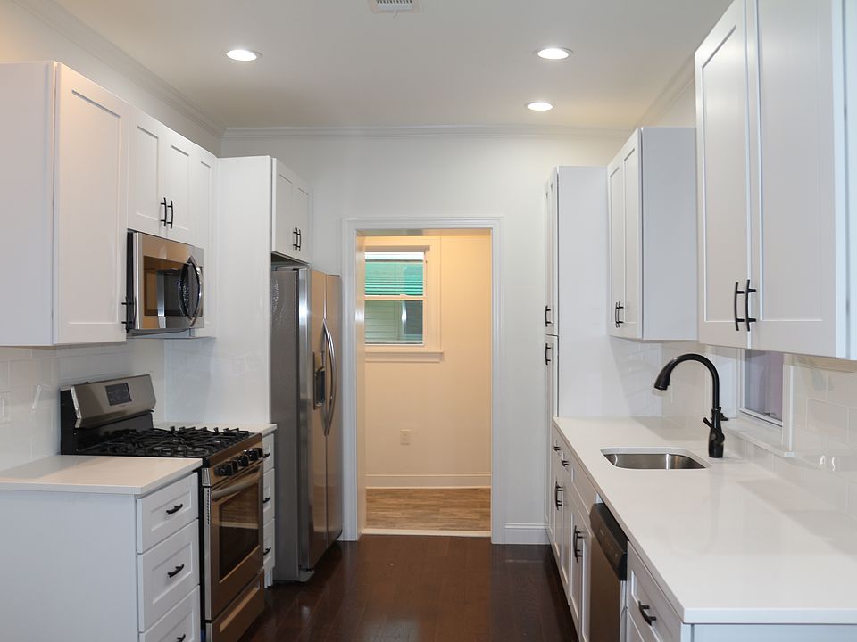 1st image of 2411 S American St