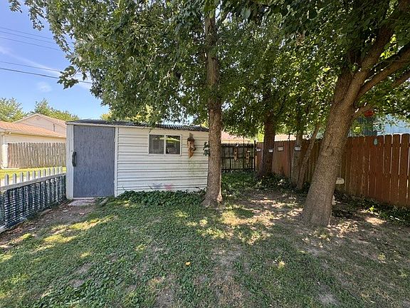 5th image of 1004 N 14th St