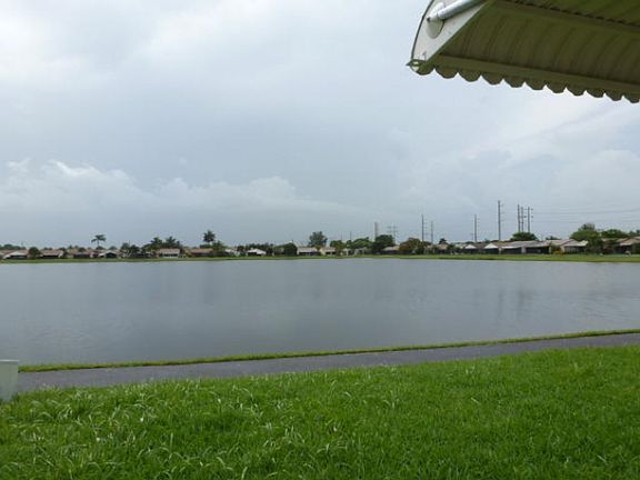 3rd image of 5855 Mirror Lakes Blvd