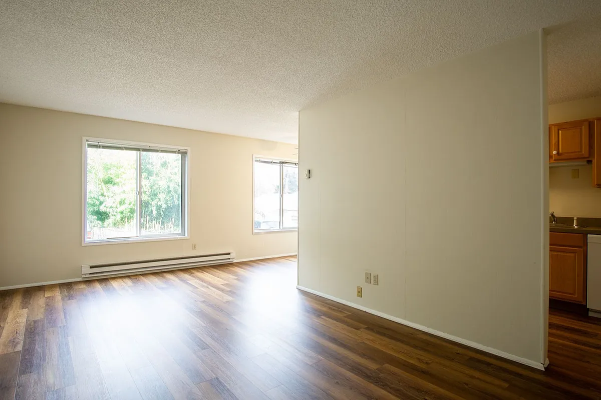 Building Photo - 4030 SE Gladstone St #3