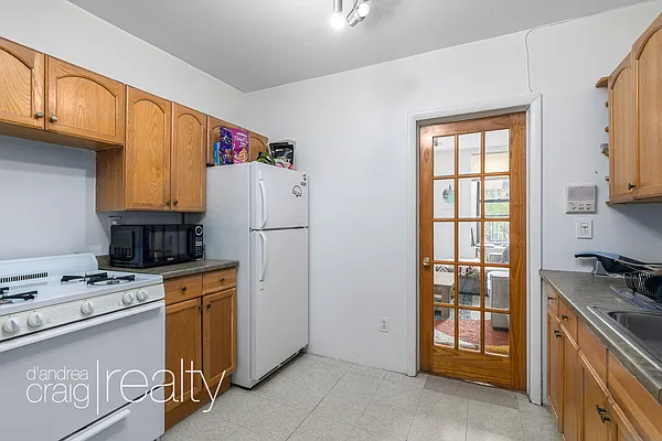 Rented by D'Andrea Craig Realty | media 2