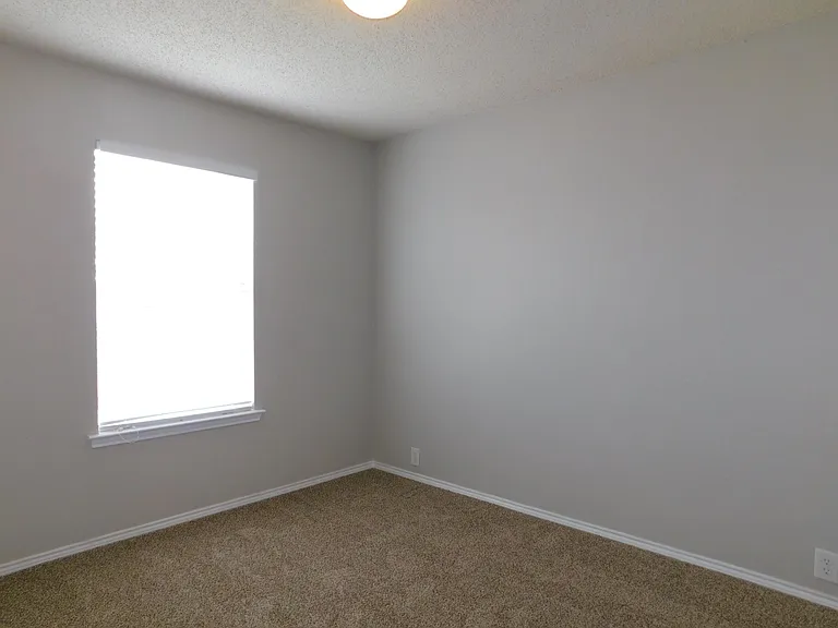 4204 Sonoma Dr — Photo 24