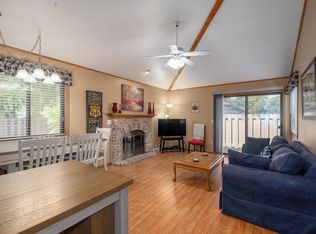 1357 W 18th Ave, Oshkosh, WI 54902